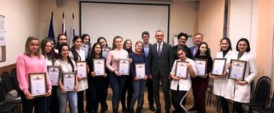 За оказанную помощь и хорошую работу в рамках диспансеризации Глава Администрации города Обнинска Шапша Владислав Валерьевич и главный врач ФГБУЗ Клинической больницы №8 ФМБА России Сергеев Михаил Алексеевич выразили слова благодарности ребятам