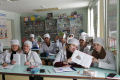 14 февраля - День Книгодарения. Преподаватель русского языка и литературы Светлана Федотова провела занятие на тему "День книгодарения"!